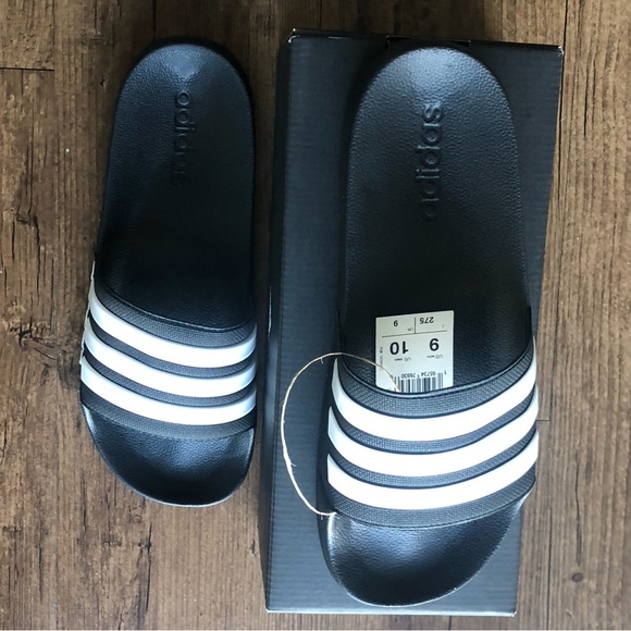 Adidas Adilette Slides - Picture 2 of 3